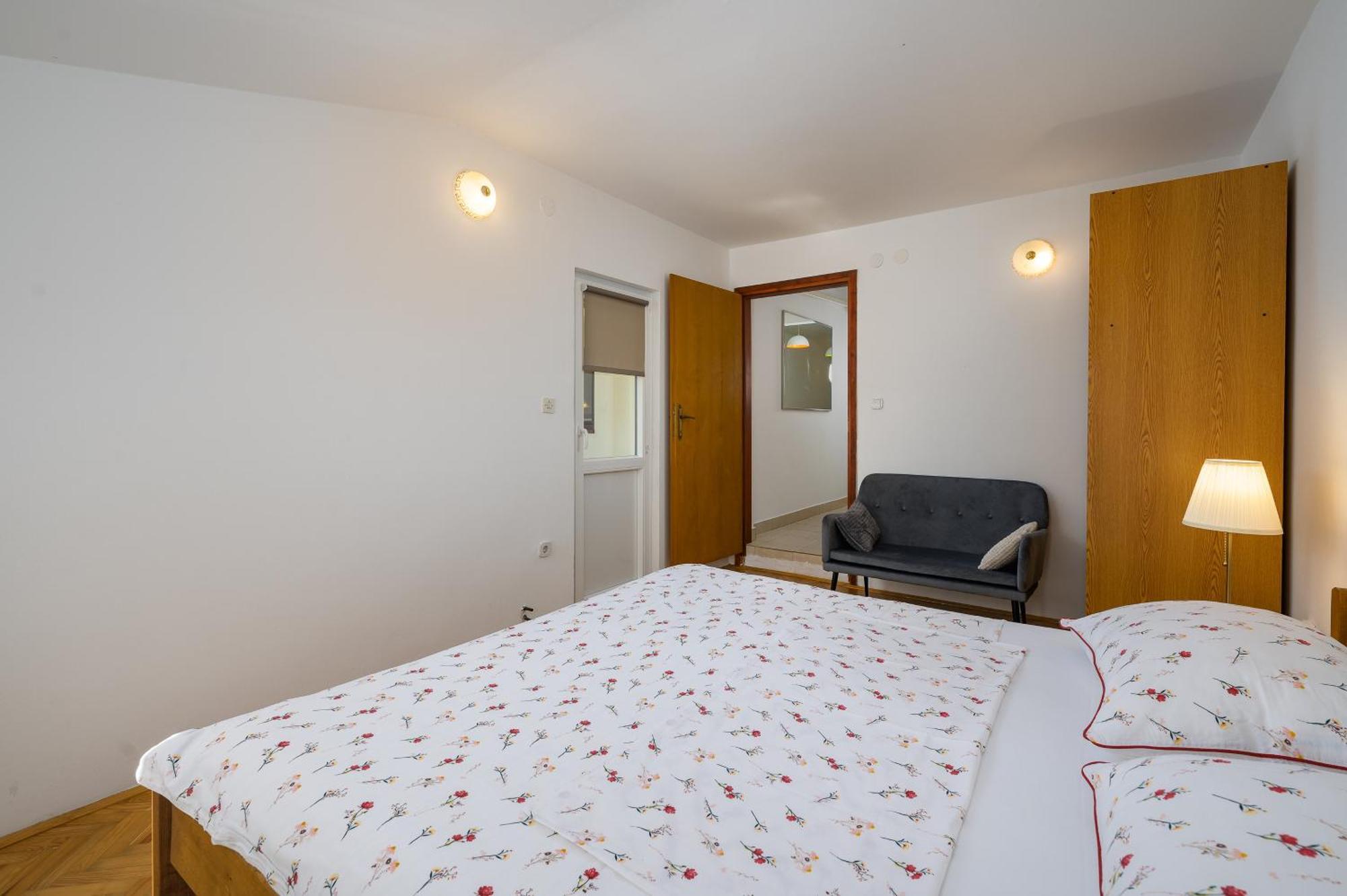Apartments Tena โปเรช ภายนอก รูปภาพ